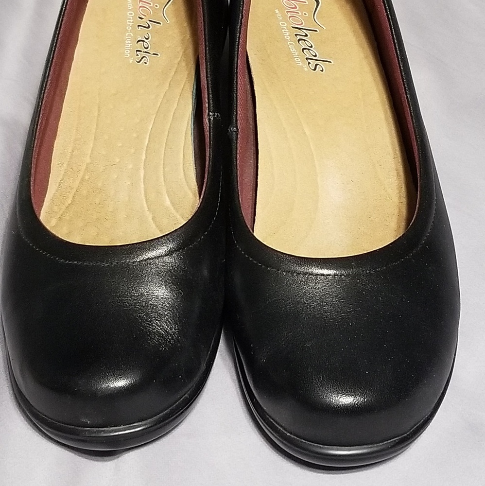 Orthofeet Lilly bio heels size 10W.